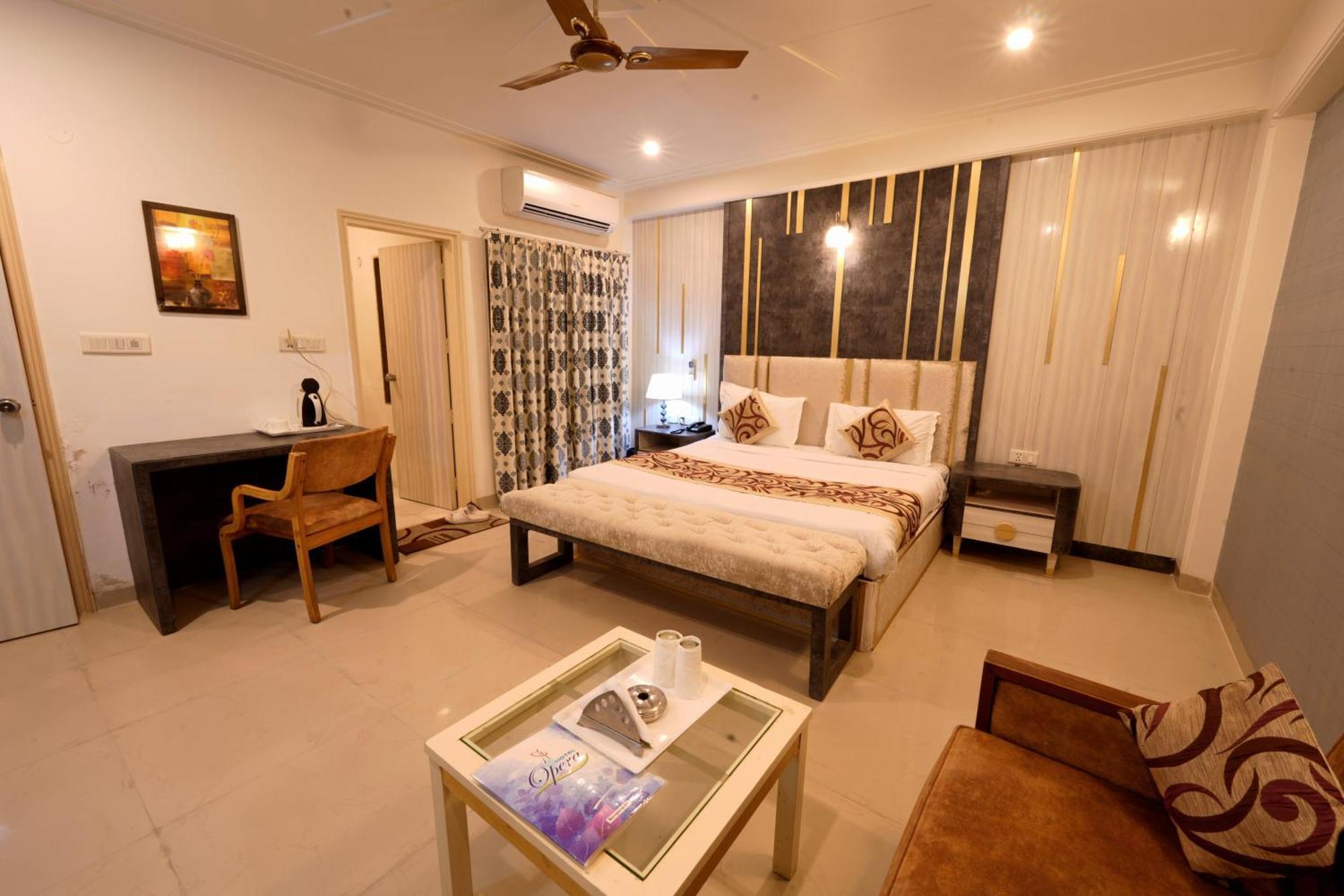 Hotel Opera New Delhi Exterior foto